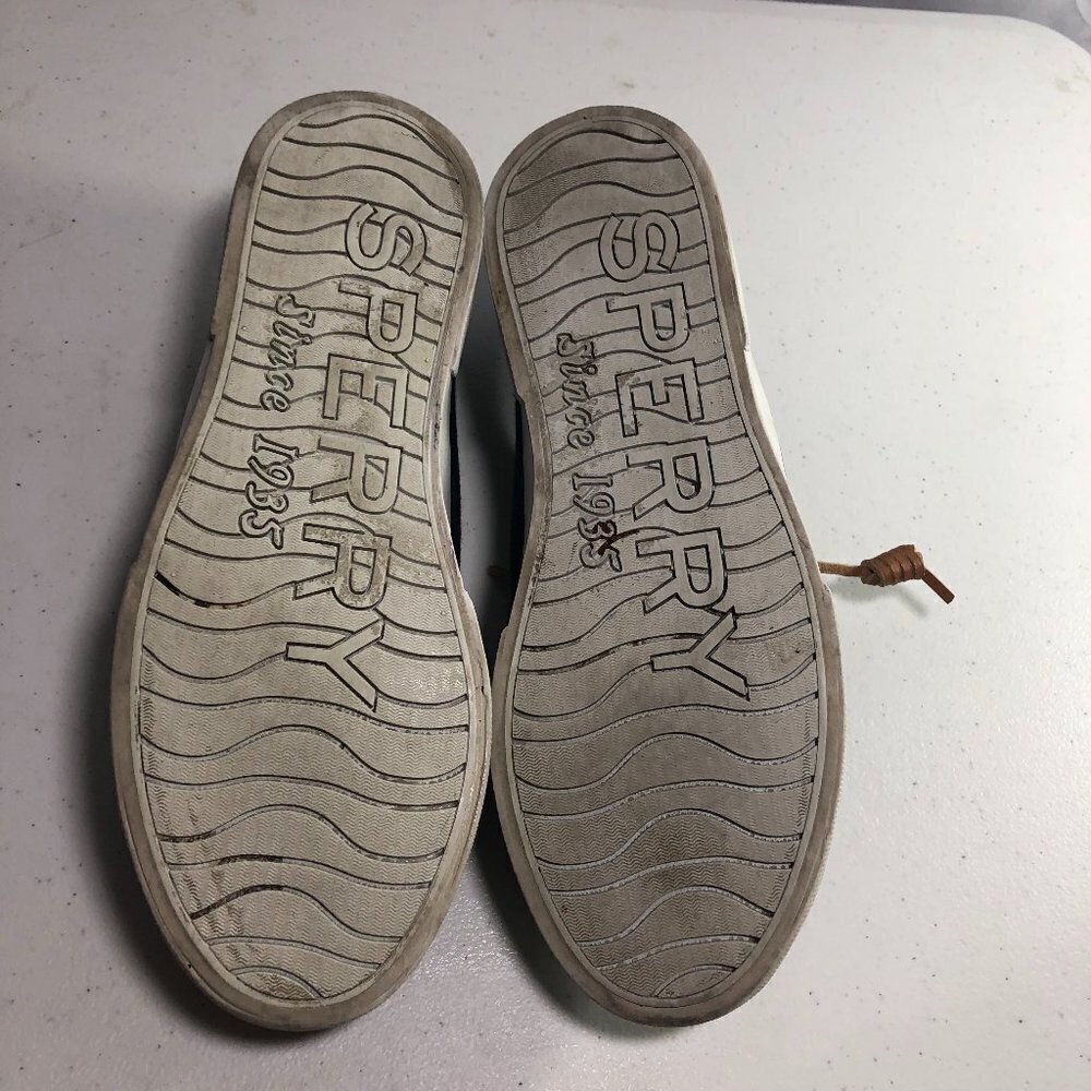 Sperry Boat Sneaker Size 7M - Picture 4 of 4